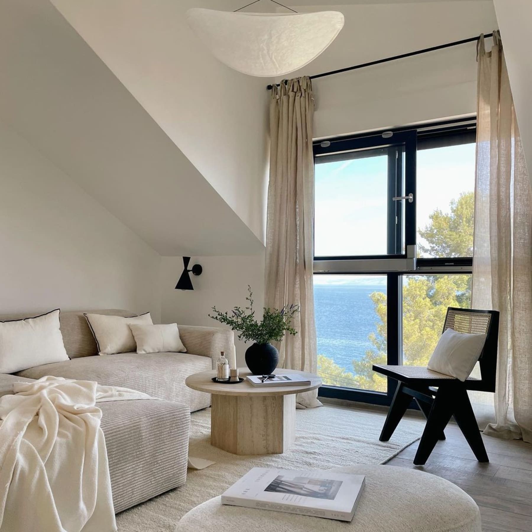 Modern Round Pendant Light With Stepless Dimming — Halden Lighting