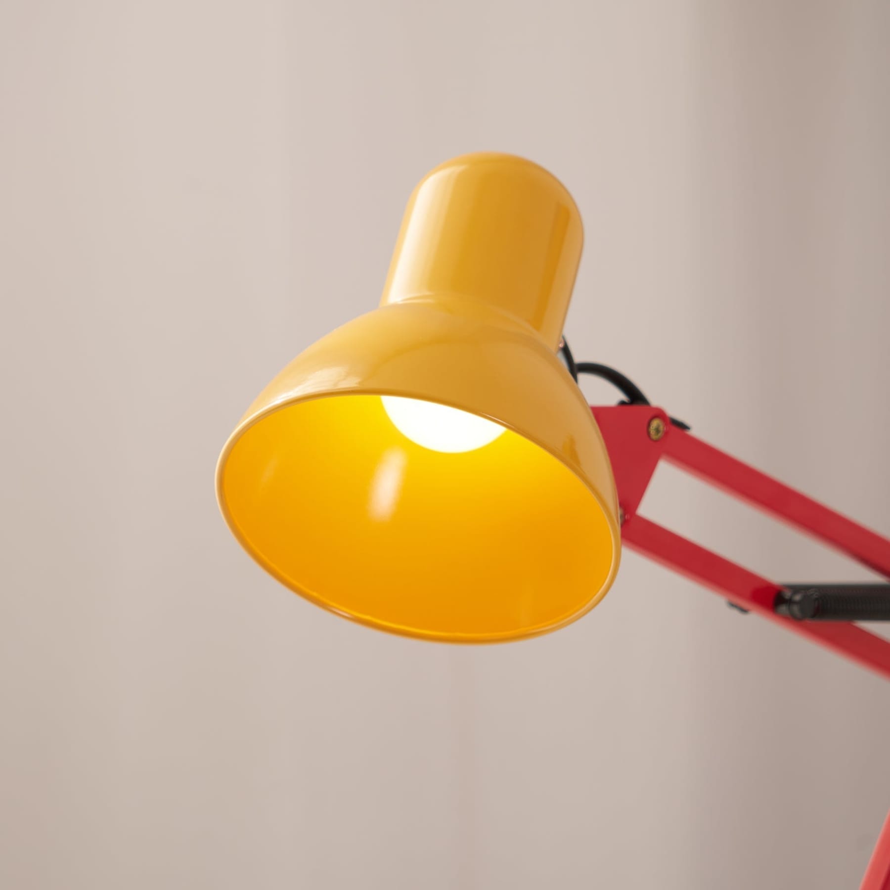 Modern Metal Table Lamp With Bulb Included for Home Office — Halden Lighting