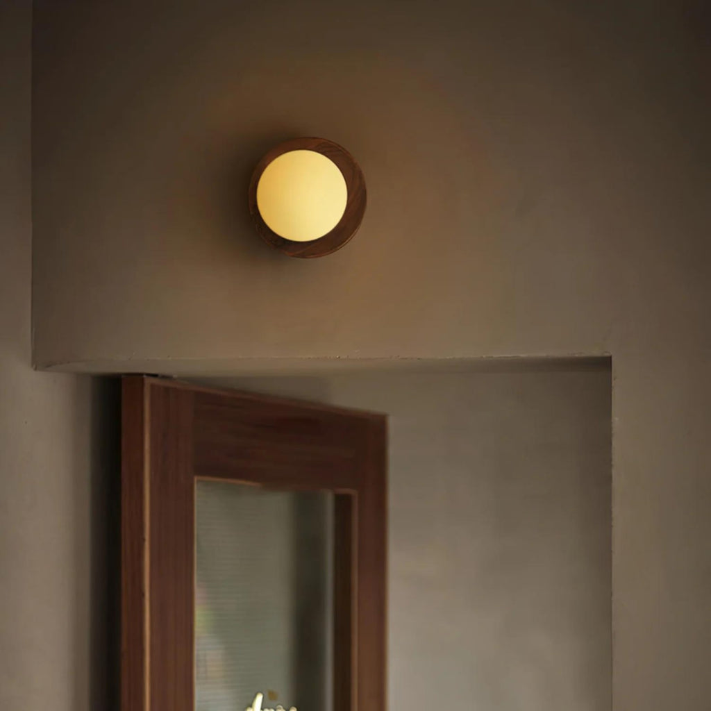 Modern Wood Wall Light for Living Room and Bedroom — Halden Lighting