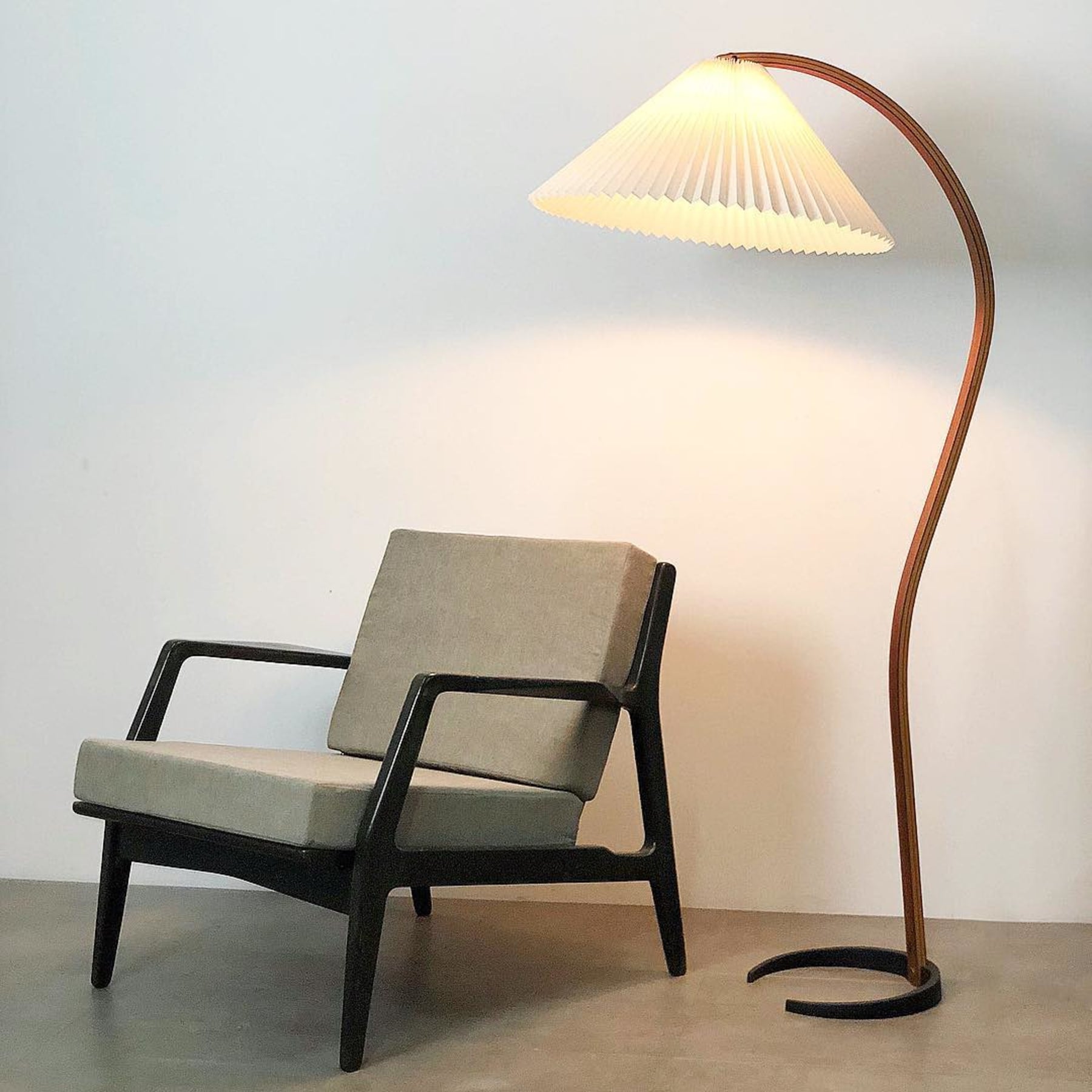 Scandinavian Wood Floor Lamp With Warm LED Glow for Living Room — Halden Lighting