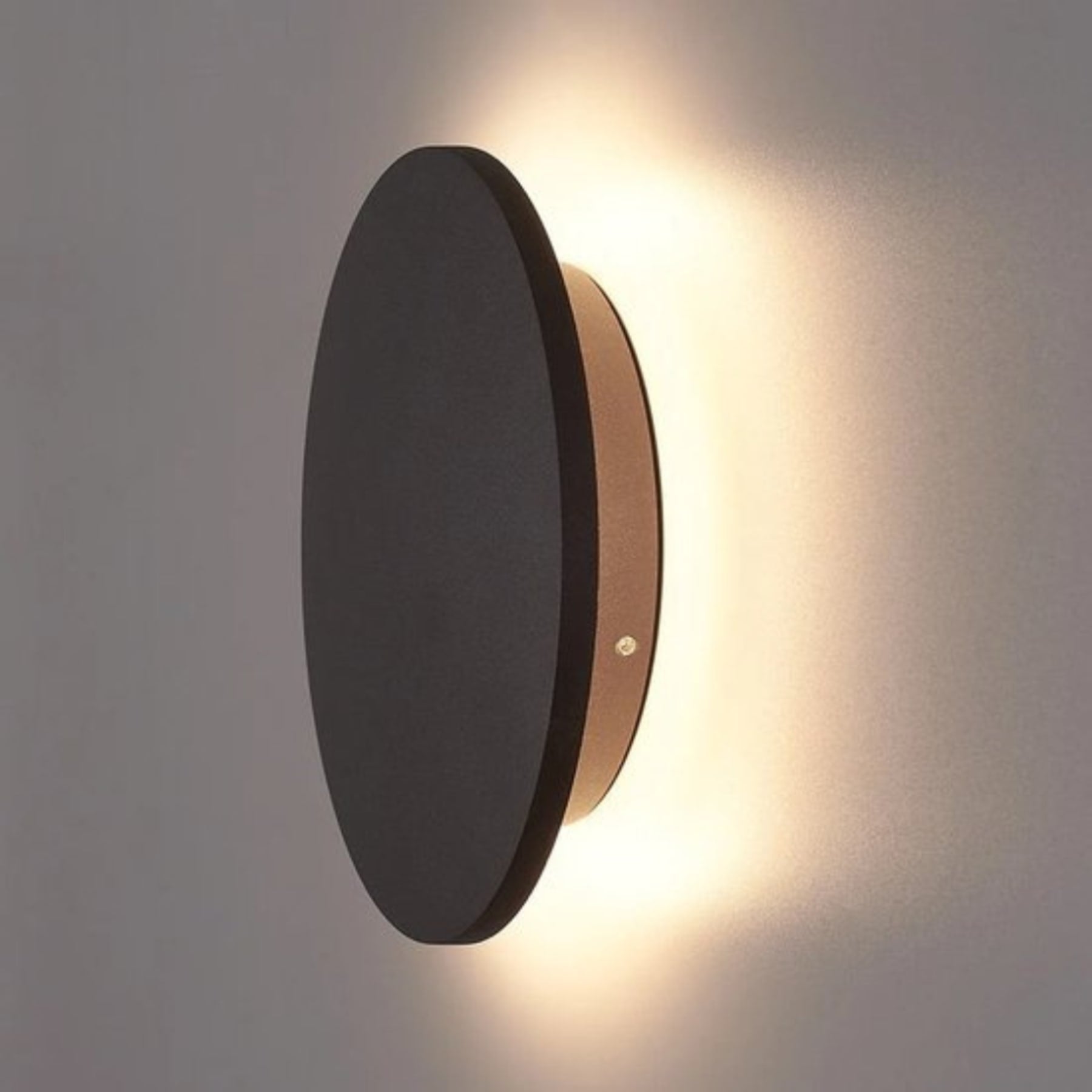 Modern Metal Wall Light for Living Room and Bedroom — Halden Lighting