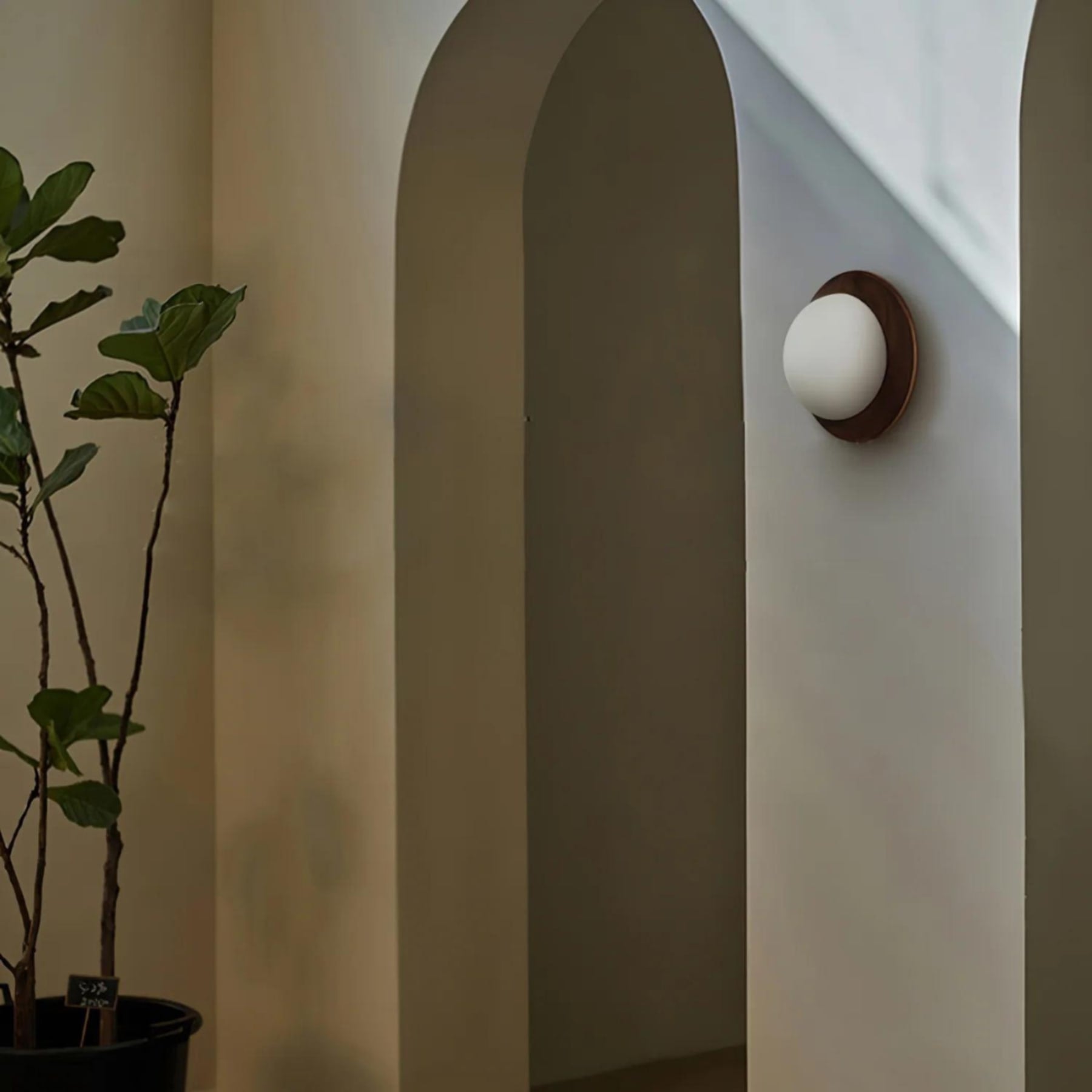 Modern Wood Wall Light for Living Room and Bedroom — Halden Lighting
