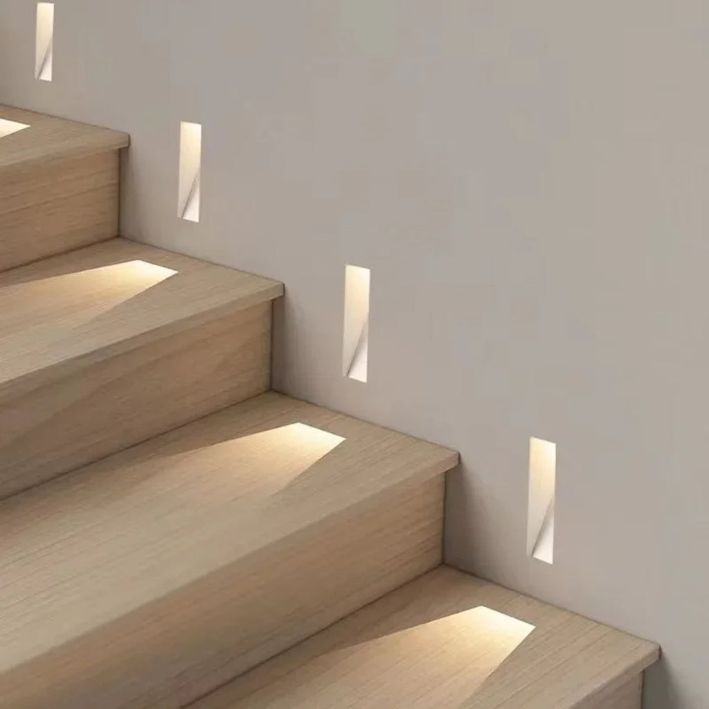 Modern Die-Cast Aluminium Wall Light for Living Room and Hallway — Halden Lighting