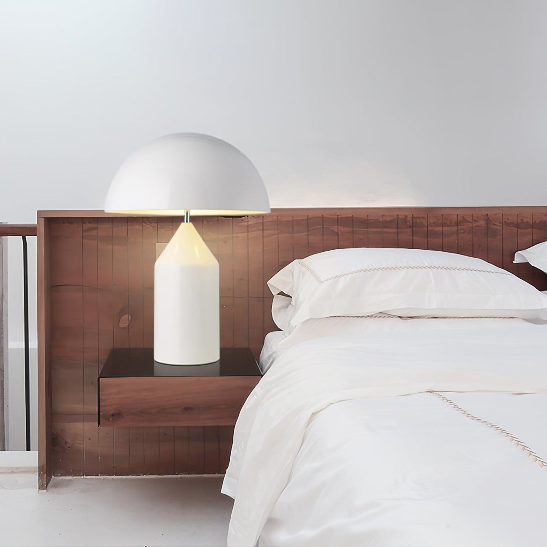 Modern Metal Table Lamp for Living Room and Bedroom — Halden Lighting